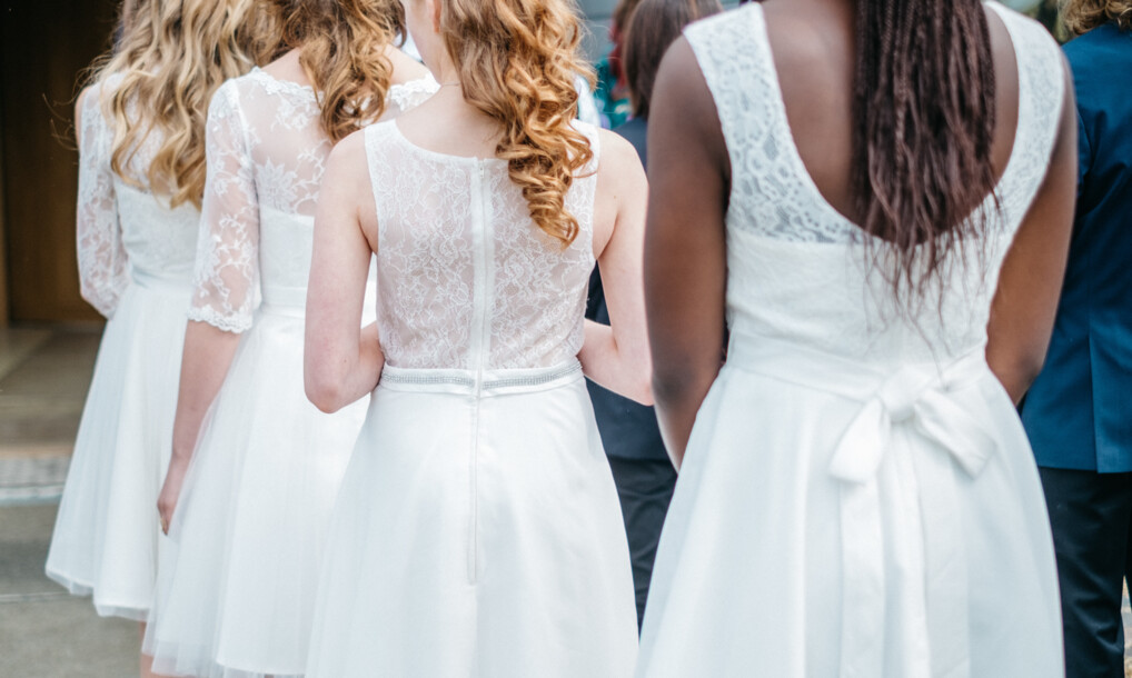 Konfirmationsmateriale på dansk og ukrainsk